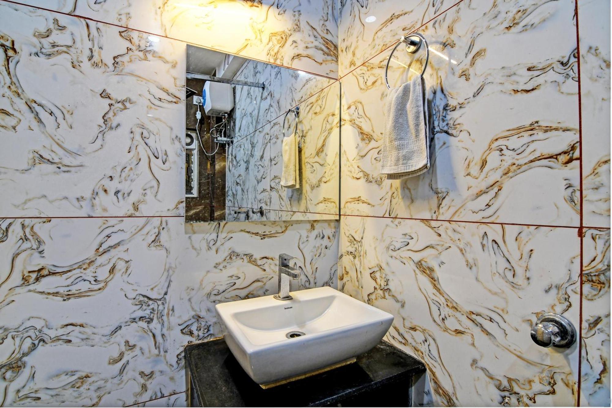Townhouse The Grand Touch & The Royal Touch Hotel Digha  Exterior photo